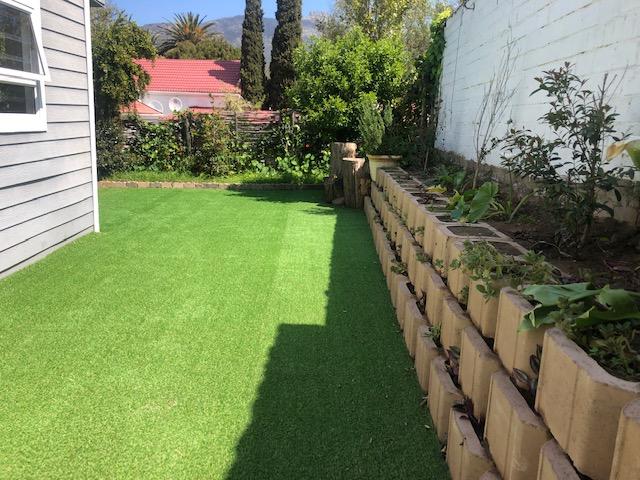 To Let 2 Bedroom Property for Rent in Hout Bay Western Cape